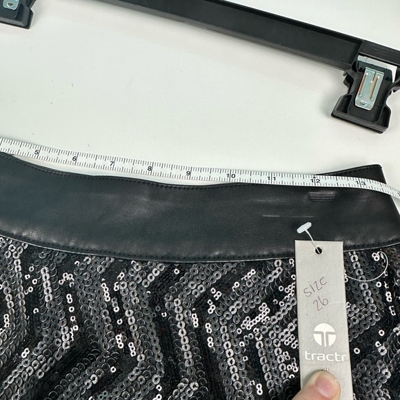 Evening black skirt leather and sequin, lined, size 4 (S) approx 26", NWT - Picture 10 of 11